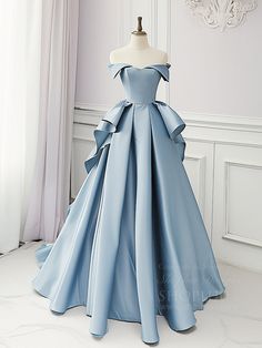 Blue Long Prom Dress, Prom Dress Blue, Long Formal Dress, Prom Dress Inspiration, Cute Prom Dresses, Pretty Prom Dresses, Fairytale Dress, Fantasy Dress, Glam Dresses