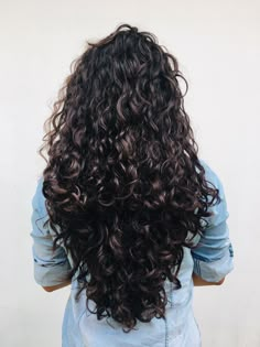 Curly Hair V Cut, Vision Board Long Hair, V Cut Curly Hair, Mermaid Haircut, Long Textured Hair, Milkshake Hair, Embrace Natural Hair, Trendy Fall Hair Color