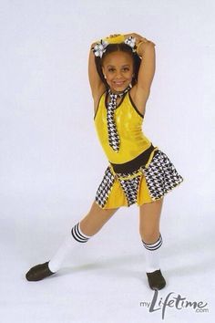 Nia From Dance Moms, Nia Dance Moms, Dance Moms Nia, Dance Moms Headshots, Aldc Rares, Nia Sioux Frazier, Dance Moms Group Dances, Dance Moms Rares, Nia Frazier