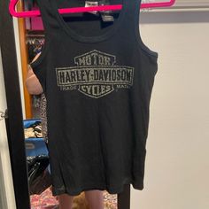 Womens Black Ribbed Harley Tank Top. New Without Tags, Size Xl Harley Davidson Shirts Women, Country Tank Tops, Harley Davidson Clothing, Harley Davidson Tank Tops, Personal Style Inspiration, Harley Davidson Shirt, Black Rib, Dream Wardrobe, Everyday Outfits