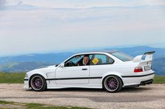 mountain view bmw e36 white coupe clean Bond Cars, Sky Is The Limit, Pretty Cars, Clay Design, Bmw E36, Whips, Dream Cars