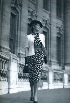 1930s Fashion: Polka-dot dress with light jacket. 1930s Outfits, Dots Fashion, Polka Dots Fashion, Retro Baby, Vintage Versace