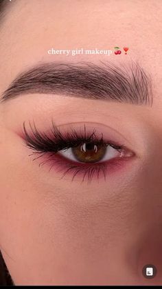 Eye Make Up Inspiration, Pink Day Makeup, Makeup With Red Eyeshadow, Maroon Eye Look, Red Look Makeup, Cherry Red Eye Makeup, Cherry Red Makeup Look, Makeup For Cherry Red Hair, Make Up For Birthdays