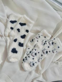 "\"Cozy Fuzzy Cow Socks, Unisex Cow Socks, Cow Print Socks, Fluffy Socks, Novelty Socks, Gift Cute Soft Socks, Fun Thickened Sleeping Socks\" Slip into a world of cozy comfort with our moo-tiful cow printed socks! Let your feet experience the fluffy goodness of walking on clouds. Whether it's for a special occasion or just a little self-indulgence, these socks are the perfect fit. Feeling festive and looking for some fuzzy fun this holiday season? We have the perfect solution! Grab both pairs at an udderly fantastic price. You can choose between our cute cow face print or our classic cow print design. Happy feet guaranteed! NOTE: Colors displayed may vary slightly depending on your screen. ~DETAILS: Measurements: One size fits all, US 5-9 Material: 100% Polyester. ~CARE INSTRUCTIONS: -When Cute White Winter Stockings, Cute White Stockings For Winter, White Winter Gift Socks, White Winter Socks As Gift, White Socks For Winter Gifts, Cozy White Socks For Gifts, Cozy White Socks As Gift, Cozy White Socks As A Gift, Comfortable Warm White Knee-high Socks