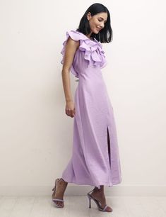 Pink Dress Casual, Lilac Dress, Plunge Neckline, Dress Purple, Dress Shapes, Blue Midi Dress, Cream Dress, Petite Dresses, Floral Midi Dress