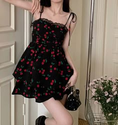 Looks Rihanna, Cherry Charm, Clueless Outfits, Feminine Elegance, Suspender Dress, Fashion Hacks Clothes, Black Cherry, Casual Style Outfits, Lookbook Outfits