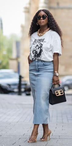 Denim Skirt Outfit Summer, Long Denim Skirt Outfit, Rok Outfit, Denim Skirt Outfit, Skirt Outfits Summer, Jean Skirt Outfits, Look Zara, Long Skirt Outfits, Denim Skirt Outfits