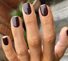 Dark Brown Shellac Nails, Fall Nail Polish On Dark Skin, Dark Nails Wedding, Dark Fall Short Nails, Shellac Brown Nails, Short Gel Nails Autumn 2023, Dark Nails On Brown Skin, Short Nail Dark Skin, Short Nail Dark Color