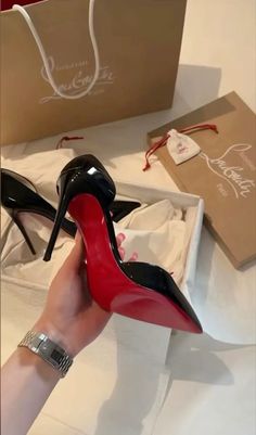 Christian Louboutin Aesthetic, Louboutin Aesthetic, Christian Louboutin Nails, Louboutin Nails, Red Heels Outfit, Expensive Heels, Heels Louboutin, Red Bottom Heels, Shoes Aesthetic