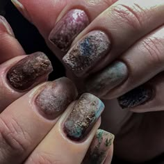 Dirty Nails Aesthetic, Silent Hill Nails, Patina Nails, Rusty Nail Art, Witches Macbeth, Messy Nails, Gore Nails, Dirt Core, Nuance Nail