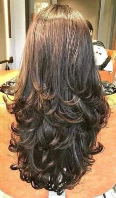 Triangle Long Layers, Hairstyles For Medium Length Hair With Layers New Looks, Digital Perm Layered Hair, Short Layers On Long Hair, Trendy Layered Hairstyles, Easy Trendy Hairstyles, Haircuts For Long Hair With Layers, Layered Haircuts For Medium Hair