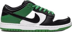 Green And Black Dunks, Black Dunks, Dunks Sneakers, Dunk Shoes, Sneaker Closet, Nike Sb Dunk Low Pro, Adidas Models, Sneakers Vans, Nike Models