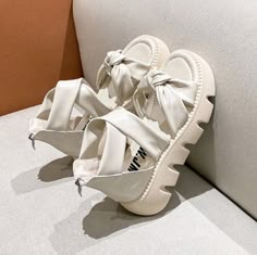 Ridiculous Outfits, Sandal Aesthetic, Cute Footwear, Casual Shoes Women Sneakers, Korean Shoes, Pretty Sandals