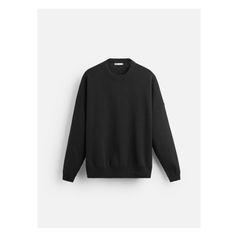 Oversize fit cotton knit sweater. Round neck and long sleeves. Rib trim. Zara Ribbed Crew Neck Sweater, Oversized Sweater Men, Zara Cotton Crew Neck Sweatshirt, Solid Zara Knit Sweater, Zara Black Fitted Sweater, Zara Black Knitted Sweater, Joggers Shoes, Pull Oversize, Shirt Blouses Tops