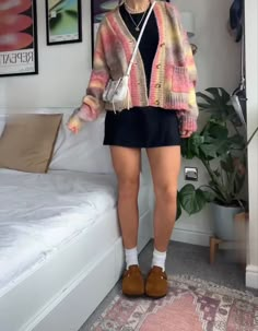 Casual Skirt Outfits, Thrift Inspo, College Fits, Fall Fits, New Energy, Casual Skirt, Fit Ideas