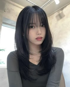 성수동 미용실 온야드 허그컷 + 허그펌 KOREAN HAIR STYLE ONYAD LONG Hug Cut + Hug Perm 성수점 파노 원장 시술 Korean Bangs For Square Face, Haircuts Long Hair Bangs, Long Square Haircut, Medium Length Korean Hairstyle, Long Layered Hair With Fringe Bangs, Korean Long Layered Haircut With Bangs, Wispy Bangs With Framing Pieces, Long Hush Cut Straight Hair, Hash Cut Hair