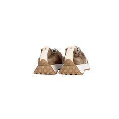 Slip on in pelle scamosciata di vitello
Pelle stampata Tie Dye
Ardesia - colore base beige e fantasia grigio/marrone
Stile pull-on, colletto elastico
Punta tonda
Suola sportiva in gomma, 4 cm / 1.58", colore bianco
Fodera in pelle con sottopiede imbottito in lino
Punta tonda
Prodotto artigianale, made in Vigevano (Italia)
Scarpe Henry Beguelin
La scarpa corrisponde alla sua misura
SD5331 Scarpa Sport Tie Dye Ardesia Brown Pattern, Shoe Fits, Tie Dye Print, Printed Leather, Winter Sale, Leather Slip Ons, Suede Leather, White Color, Brown And Grey