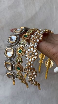 Mathapatti Hairband, Keep Smile, Flower Jewelry Designs, Bridal Jewelry Sets Brides, Wedding Jewelry Sets Bridal Jewellery, Indian Wedding Jewelry Sets, Kundan Jewellery Set, Fancy Jewelry Necklace