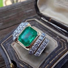 Stunning, Spectacular, Unique, One Of A Kind Ring .. The ring made from 18k Yellow Gold, Approximately 7ct Bright, Green Color, approximately 2ct Diamond ... Antique Box for Display Only .. Very Good Pre Owned Condition. Come with Appraisal $14,000 Ceremonial Yellow Gold Emerald Heirloom Ring, Luxury Gold Emerald Ring For Formal Occasions, Elegant Ceremonial Rings With Gemstone, Ceremonial Heirloom Yellow Gold Emerald Ring, Elegant Ceremonial Gemstone Rings, Antique Emerald Ring With Diamond In Yellow Gold, Antique Yellow Gold Emerald Ring With Diamond, Antique Emerald Ring Hallmarked, Luxury Yellow Gold Emerald Ring With Diamond