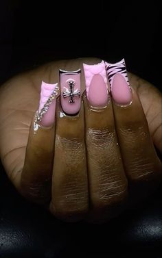 Elegant Christmas Nail Designs, Strengthen Nails, Festive Manicure, Nail Beds, Hard Nails, Drip Nails, Nails Today, Colored Acrylic Nails