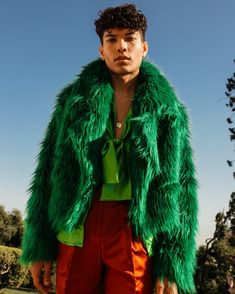 Winter look for bold and stylish 💚 Green vegan fur cropped jacket. Wide lapel collar. Perfect for cold weather. 💯 custom handmade. Green Fur Coat With Faux Fur Trim For Fall, Green Faux Fur Trim Coat For Fall, Winter Green Faux Fur Outerwear, Green Faux Fur Coat With Faux Fur Trim, Green Faux Fur Coat For Fall, Green Faux Fur Outerwear For Fall, Green Faux Fur Outerwear With Long Sleeves, Green Faux Fur Long Sleeve Outerwear, Green Long Sleeve Fur Coat For Winter