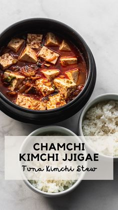 Tuna kimchi stew in black clay pot Korean Stew, Kimchi Jjigae, Kimchi Stew, Simple Soup, Canned Tuna, Authentic Recipes, Few Ingredients