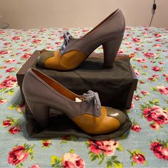 Never Worn Still Has Stuffing In Toes Eu 40 Retro Lace-up Leather Heels, Mihara Shoes, Combination Color, Chie Mihara Shoes, Fancy Shoes, Gorgeous Shoes, Color Combination, Color Combinations, Shoes Women Heels