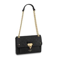 Features: Crafted from a sophisticated mix of smooth and embossed Monogram Empreinte leather, the Vavin PM handbag is signed with a bold, shiny statement lock. Supple and lightweight, it is a chic yet relaxed model that moves with ease from day to evening. The adjustable chain-and-leather handle adapts to shoulder or cross-body wear. Embossed supple grained cowhide leather and supple grained cowhide leather Supple grained cowhide leather trim Microfiber lining Gold-color hardware Lock closure Adjustable chain-and-leather strap Front open pocket Inside zipped pocket 20 x 15 x 8 cm (Length x Height x Width) L 7.9 x H 5.9 x W 3.1 inches Notebook And Pen, Hang Bags, Bag Closet, Medicine Pouch, Check Book, Bags 2022, Small Notebook, Key Wallet, Louis Vuitton Designer