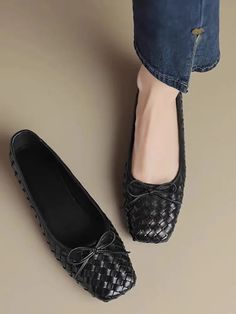 Introducing Designer Weave Loafers for Women; the perfect combination of style and comfort. Crafted with quality PU upper material and rubber outsole to provide both support and durability, these lightweight stylish flats are ideal for summer wear. Designed by 4COLORDRESS