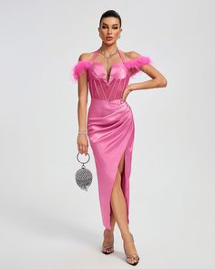 This elegant Halter Corset Ruffled Cocktail Long Dress combines a classic halter neckline with a figure flattering corset silhouette and playful ruffled detailing. Perfect for formal events and special occasions, this dress is designed to make you feel confident and sophisticated. Crafted with high-quality materials, it offers both style and comfort. Our Style No.HB77730 Polyester Fiber Height - 68.9"/175cm Bust - 34.6"/88cm Waist - 25.6"/65cm Hips - 36.6"/93cm and wears size S About Wholesale/D Fitted Halter Neck Summer Evening Dress, Strapless Party Dress With Ruched Bodice, Party Strapless Dress With Ruched Fitted Bodice, Fitted Halter Dress For Summer Gala, Chic Spaghetti Strap Corset Dress For Parties, Chic Corset Dress With Spaghetti Straps For Parties, Formal Strapless Midi Dress With Ruffles, Summer Prom Halter Dress With Fitted Bodice, Formal Ruffled Strapless Midi Dress