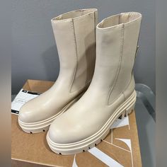 Beautiful Cream/Off White Zara Lug Sole Boots. Brand New With Tag, Only Worn To Try On Beige Ankle-high Boots With Lug Sole, Beige High Ankle Boots With Lug Sole, Chic Beige Round Toe Boots, Chic Beige Boots With Round Toe, Cream Boots With Medium Width And Round Toe, Casual Cream Boots With Almond Toe, Beige Round Toe Boots With Reinforced Heel, Beige Ankle-high Boots With Textured Sole, Beige Boots With Reinforced Heel And Round Toe