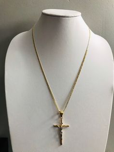 "18K GOLD FILLED CROSS NECKLACE . FOR GOOD LUCK,PROTECTION,HEALTH AND ANY KIND OF DIFFICULTY .22\" LONG CHAIN. PENDANT SIZE: 55 X 28 mm 18K GOLD FILLED CADENA DE CRUZ . PARA PROTECCION,BUENA SUERTE,SALUD Y PARA CUALQUIER CASO DIFICIL.22\" LARGO CADENA. TAMANO DEL DIJE: 55 X 28 mm" Cheap Gold Cross Necklace For Men, Gold Plated Crucifix Necklace, Gold Crucifix With Figaro Chain Jewelry, Gold Plated Crucifix Necklace Tarnish Resistant, Gold Plated Tarnish Resistant Crucifix Necklace, Gold-plated Tarnish-resistant Crucifix Necklace, Gold Plated Crucifix Jewelry With Adjustable Chain, Gold Crucifix Necklace In 14k Gold, Yellow Gold Plated Crucifix Jewelry