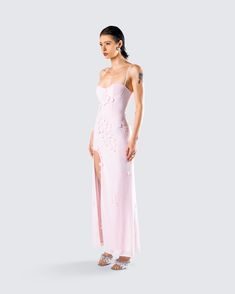 You’ll be the prettiest pick in this little number 🌸 With a floral appliqué trim, interlock lining, padded bust cups, and adjustable straps - this power mesh pink maxi is all you need to bloom into your prettiest self 😏 Flower Lace Prom Dress, Pink Floral Gown, Maxi Pink Dress, Dresses For Hoco, Light Pink Prom, Light Pink Maxi Dress, Pink Birthday Dress, Pastel Gown, Pink Lace Maxi Dress