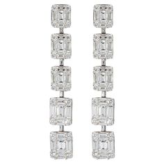 The earrings are made up of 10 graduated rectangular elements. Each element is set with 4 brilliant-cut diamonds and 5 baguette-cut diamonds. Total number of brilliants: n ° 90 Total carat weight: 3.65 ct The earrings are in 18 Kt white gold The manufacture is Made in Italy. •EACH ITEM IS SOLD WITH THE BAGLIONI JEWELERY GUARANTEE CERTIFICATE, WHICH CERTIFIES THE CHARACTERISTICS AND AUTHENTICITY OF THE STONES AND MATERIALS USED. •BAGLIONI JEWELERY WAS FOUNDED IN 1985 IN THE CENTER OF ROME (NEAR P Luxury Rectangular Earrings For Anniversary, Luxury White Gold Diamond Linear Earrings, Luxury Diamond Cut Linear Earrings As A Gift, Luxury White Baguette Cut Diamond Earrings, Luxury White Linear Earrings With Prong Setting, Gold Mosaic, Piazza Navona, Vs Diamond, Pierced Jewelry