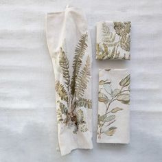 28L x 18W Cotton & Linen Printed Tea Towel w/ Botanical Image & Loop, Natural & Green Chic Kitchen Ideas, Eco Printing Textiles, November Art, Tie N Dye, Clothes Painting, Floral Candle Rings, Art Booth, Hand Printed Linen, Pine Cone Candles