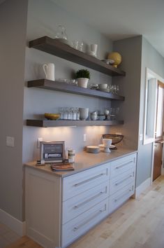 the kitchen is clean and ready to be used for breakfast or brunch preparation