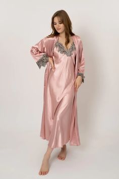 Lightweight and breathable, these soft satin nightgowns make the perfect loungewear for women who love to sleep in style. They're ideal for those who enjoy a more feminine sleepwear look and feel. Oblique V-Neck Long Robe with Lace 3/4 sleeve Fabric strings on the inside to hold the robe together and a removable belt t Feminine Sleepwear, Fashion Dress Up Games, Satin Nightie, Silk Robes, Long Nightgown, Straight Clothes, Dress Up Games, Satin Sleepwear, Bandage Midi Dress