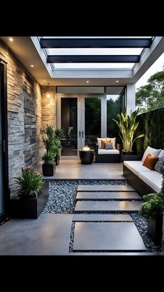 Setback Design, Terrace Pergola Design, Garden Wall Ideas, Small House Design Architecture, Garden Landscaping Diy, Porch Design Ideas, Modern Patio Design, Patio Grande, Narrow Garden