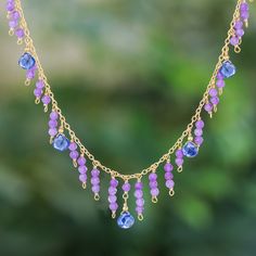 Adorned with the hypnotic appeal of exquisite kyanite gems and round amethyst beads, this waterfall necklace is a luxurious must-have accessory destined to make a lasting impression. Designed by Thai artisan Somsiri Juntamin and expertly crafted in 24k gold plating, the necklace features a polished finish and an extender chain that allows you to adjust it to your liking. Wire Bead Necklace, Neckmess Ideas, Diy Chain Necklace, Briolette Jewelry, Diy Necklace Designs, Bead And Wire Jewelry, Purple Jewelry Set, Amethyst And Garnet, Hip Jewelry