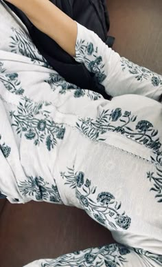 White and blue floral #kurta Desired Wardrobe, Chill Songs, Indian Designers, Beautiful Eyes Pics, Modest Dresses Casual, Desi Aesthetic, Desi Style