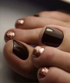 Brown Toe Nails Ideas, Black Toe Nails Ideas, Fall Pedicure Ideas 2024, Pedicure Fall 2024, Summer Pedicures 2024, Gray Pedicure Toenails, Thanksgiving Toes, Fall 2024 Pedicure Colors, Black Mani Pedi