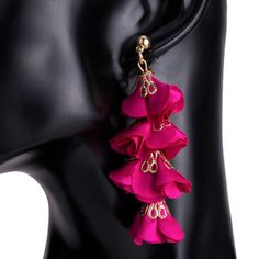 Magenta Petal Statement Trendy Drop Earrings Be The Center Of Attention With The Isabella Earrings. These Earrings Will Add Personality And Class To Any Outfit. Length: 7.5 Cm Colors: Magenta + Gold Comes New In Packaging. Other Listings: Jewelry Necklace Belt Sunglasses Watch Brooch Satchel Wallet Handbag Scarf Dress Jeans Accessories Backpack Pants Shoes Sandals Wedges Tote Joggers Leggings Shirt Camisole Top Halter Shorts Skirt Bikini Nike Adidas Victoria’s Secret Pink Anthropologie Bras Pink Flower Earrings For Evening, Elegant Purple Flower Earrings For Party, Party Flower Dangle Earrings For Pierced Ears, Party Flower Dangle Earrings, Pink Flower-shaped Evening Jewelry, Pink Dangle Flower Earrings For Party, Rose Red Drop Earrings For Party, Rose Red Flower Shaped Earrings For Party, Elegant Pink Flower Earrings For Parties