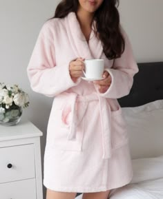 Our Mirage Midi Robe is the perfect accompaniment for those early morning routines or evenings snuggled up on the sofa. Made with 450gsm 100% Turkish Cotton on the Aegean coast of Turkey. Our terry towelling is breathable, absorbent and lightweight, giving you the perfect blend of comfort and quality. Featuring a shorter above the knee length making it perfect for those seeking more of a loungewear style. Fuzzy Robe, Loungewear Style, Aesthetic Bath, Pink Showers, Soft Robes, Loungewear Fashion, Pink Baths, Terry Towelling, Morning Routines