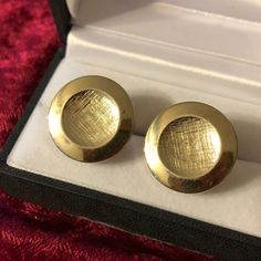 "Vintage MCM textured and polished gold tone Cufflinks in wonderful condition.  .875\" wide Display box not included, but it will ship gift wrapped in a jewelry gift box." Gold Antique Clip-on Earrings For Formal Occasions, Gold Clip-on Earrings For Formal Occasions, Formal Gold Screw Back Clip-on Earrings, Gold Screw Back Clip-on Earrings For Formal Occasions, Gold Screw Back Clip-on Earrings For Formal Events, Vintage Gold Cufflinks With Screw Back, Gold Vintage Cufflinks For Anniversary, Vintage Gold Cufflinks For Anniversary, Vintage Formal Clip-on Earrings With Polished Finish