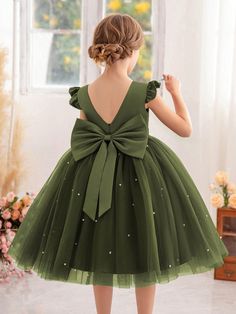 Young Girl Cap Sleeve Tulle Party Princess Dress, Suitable For Kid's Birthday, Valentine's Day, Prom, Casual Daily, Musical Instrument Performance, Stage Performance, Holiday Celebration Army Green Cute  Sleeveless Fabric Plain Fit and Flare Non-Stretch All Young Girls Clothing, size features are:Bust: ,Length: ,Sleeve Length: Pageant Gowns Kids, Green Princess Dress, Little Princess Dress, Flower Girl Dress Ideas, Girl Dress Ideas, Mesh Party Dress, Tulle Party Dress, Party Frocks, Green Cute