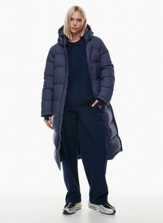 THE SUPER PUFF™ LONG Chicago Clothes, Super Puff Long, Puffer Jackets For Women, The Super Puff, Puffer Jacket Style, Super Puff, Heavy Coat, Down Puffer Jacket, Free Jeans