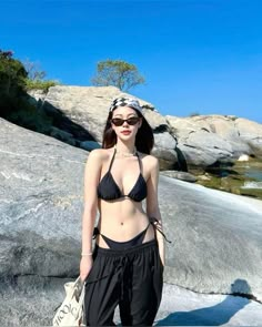 #สาวสวย #น่ารัก #ha5 #สล็อตสุดปัง  #น่ารัก #ha5 #ตัวเล็ก #ธรรมชาติ Swimming Outfit Ideas, Flower Photoshoot Editorial, Female Clothes Outfits, Beach Photo Inspiration, Beachy Outfits, Summer Picture Poses, Preformance Outfits, Swimsuits Outfits, Beach Fits