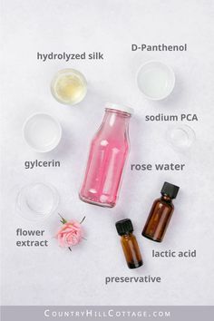 See how to make a simple soothing DIY rose water toner and learn the benefits for skin of rose toner. The easy homemade facial toner is made with natural ingredients, without witch hazel, apple cider vinegar (acv) or essential oils. The best fresh face toner is a great for natural skin care. The DIY face tonic is astringent and provides deep hydration. The toner is good for sensitive, dry, oily, combination, mature and normal skin. Inc tips for how to use and packaging. | CountryHillCottage.com Toner Diy, Diy Skin Toner, Serum Wajah