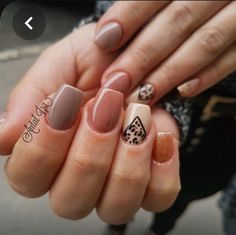 Autumn Cheetah Nails, Autumn Nails Animal Print, Black Nails With A Pop Of Color, Autumn Animal Print Nails, Leopard Nails Fall, Cute Fall Cheetah Nails, Cheetah Pumpkin Nails, Fall Leopard Nail Designs, Fall Animal Print Nails