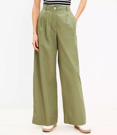 Petite Poplin Wide Leg Pants Olive Green Trousers, Loft Store, Curvy Pants, Light Olive Green, Green Trousers, Pants Details, Petite Pants, Clothes Shopping, Designer Jeans